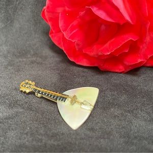 Vintage MOP guitar brooch/pin